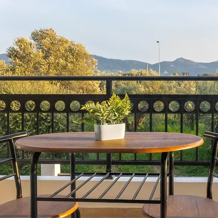 Luckywoodyappartment * Kos