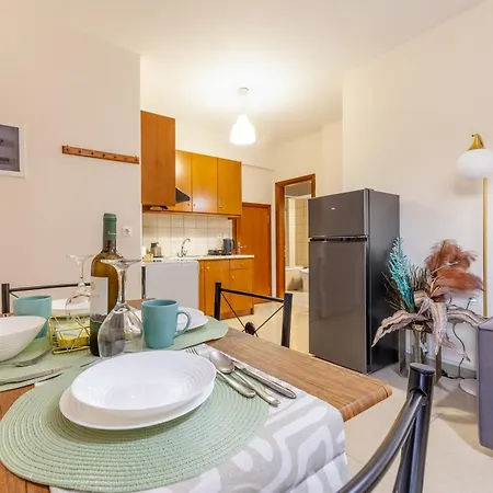 Luckywoodyappartment Apartmán Kos